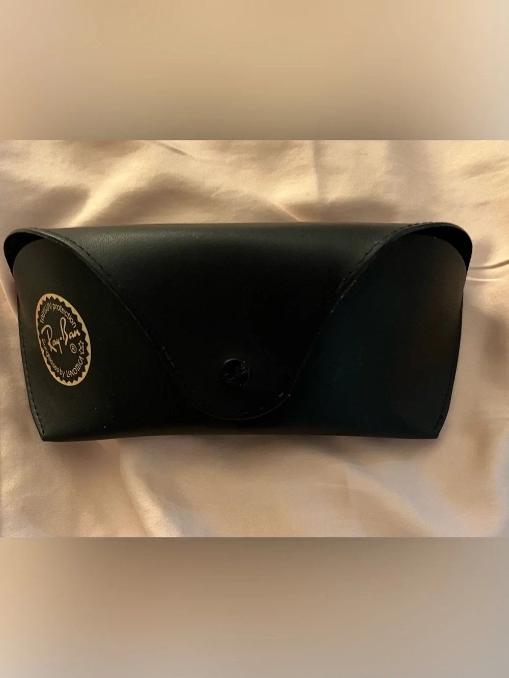 Ray Bans Men’s Black Sunglasses Case - Classic Snap Closure